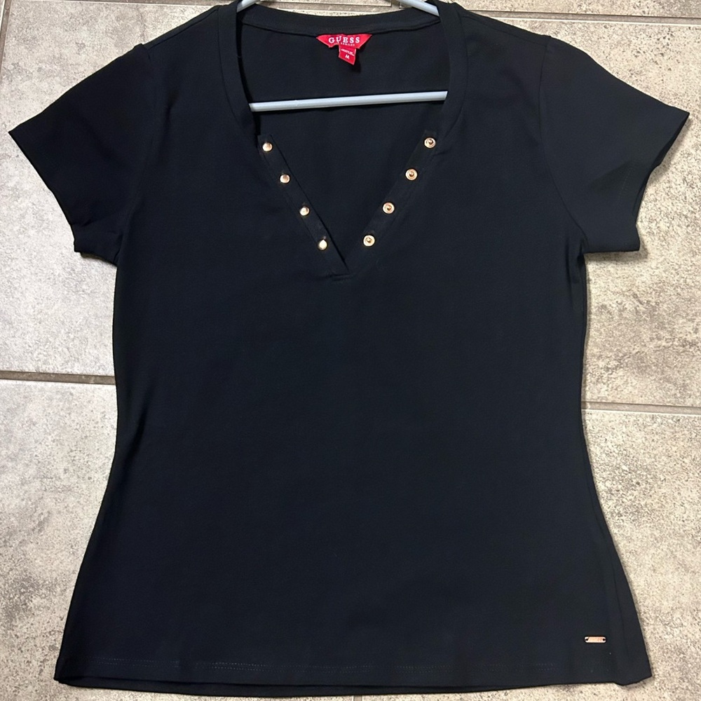 2 Guess Top